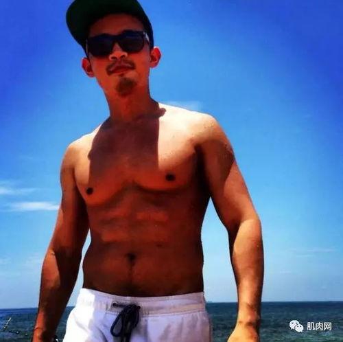 抖胸肌搞笑,笑出腹肌的欢乐瞬间